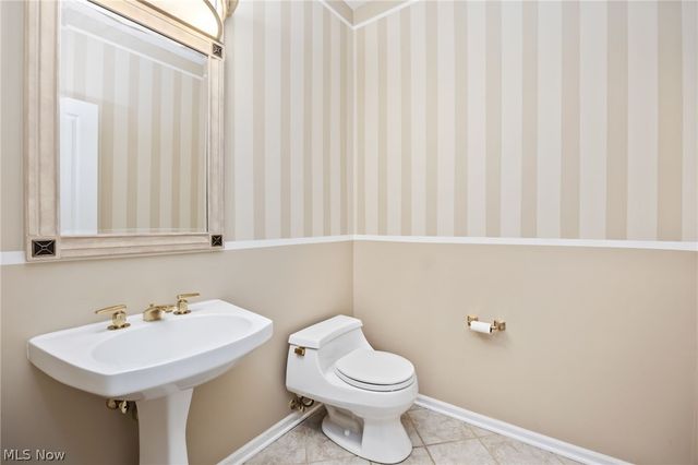 20852 Kylemore Drive, Strongsville, OH 44149