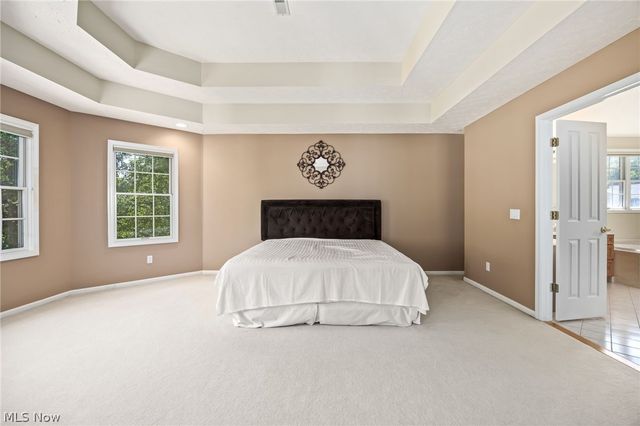 20852 Kylemore Drive, Strongsville, OH 44149