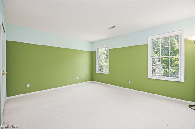 20852 Kylemore Drive, Strongsville, OH 44149