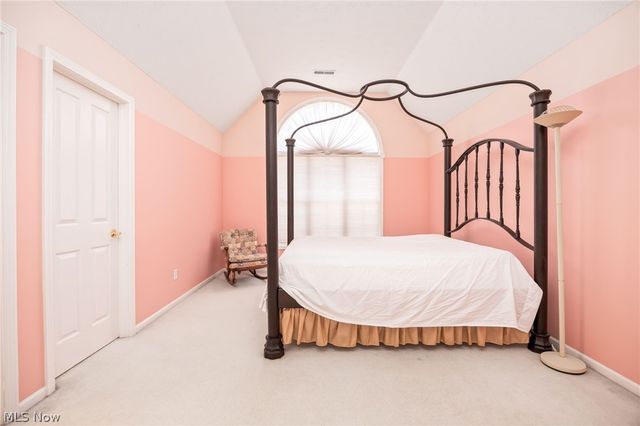 20852 Kylemore Drive, Strongsville, OH 44149