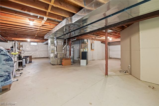 20852 Kylemore Drive, Strongsville, OH 44149
