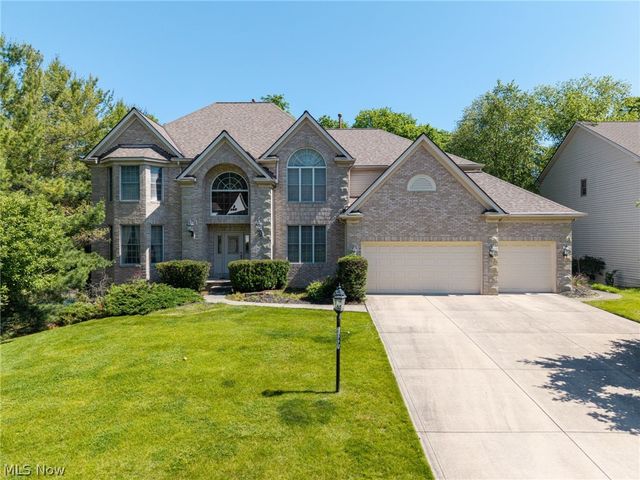 20852 Kylemore Drive, Strongsville, OH 44149