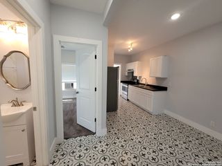 1026 W French Pl Apt 3, San Antonio, TX 78212