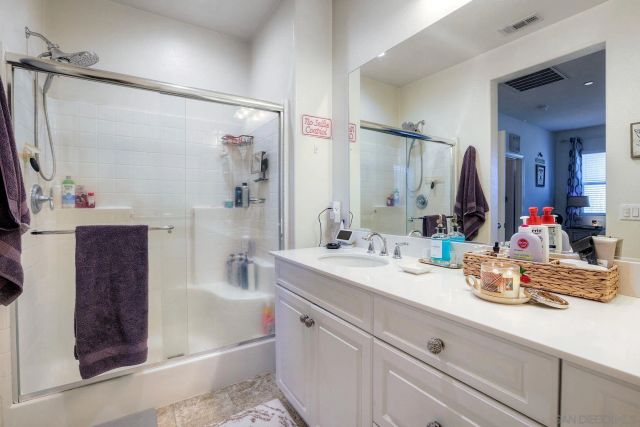 35430 Marabella Ct, Winchester, CA 92596