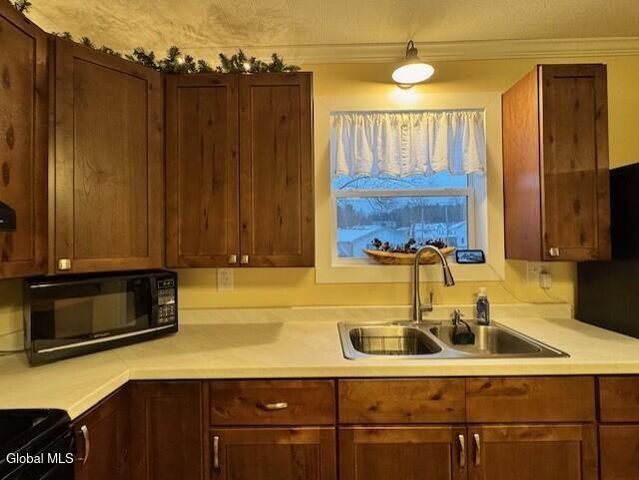 19 Thompson Street, Broadalbin, NY 12025