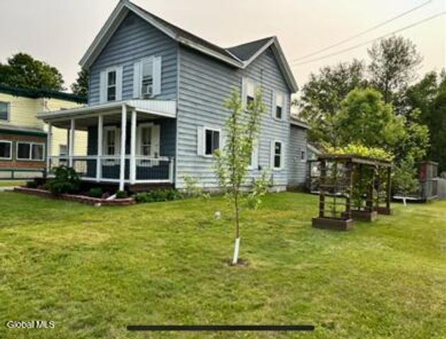 19 Thompson Street, Broadalbin, NY 12025