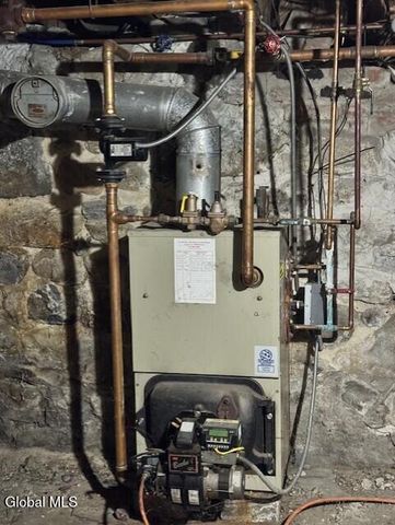 19 Thompson Street, Broadalbin, NY 12025