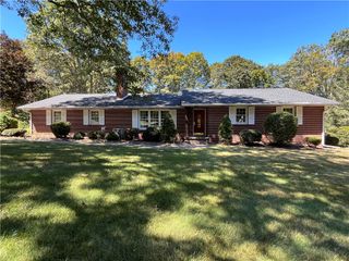 629 Clover Hill Rd, Somerset Boro, PA 15501