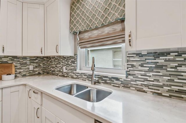 1187 MISTWOOD DRIVE, Tarpon Springs, FL 34688
