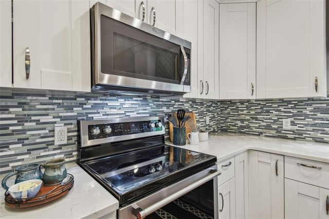 1187 MISTWOOD DRIVE, Tarpon Springs, FL 34688