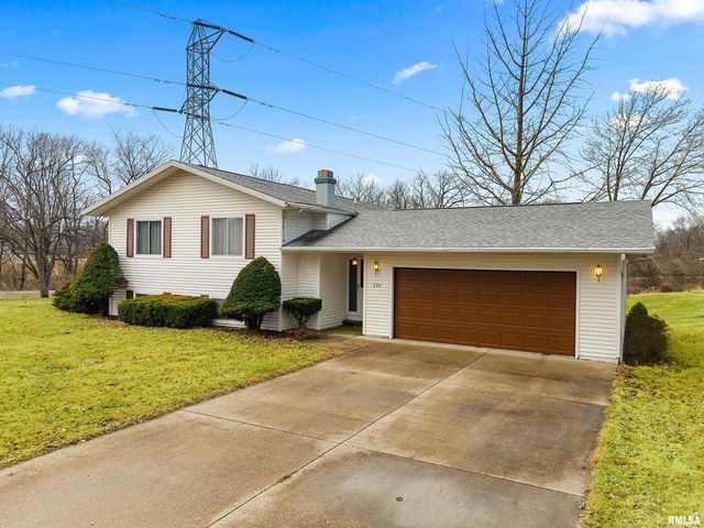 220 S PLEASANT HILL Road, East Peoria, IL 61611