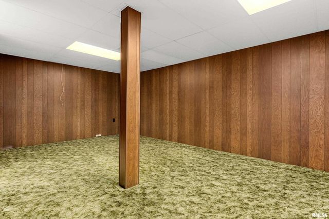 220 S PLEASANT HILL Road, East Peoria, IL 61611