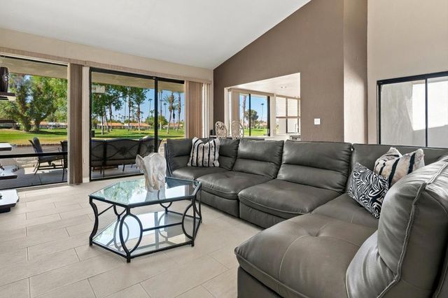 50 Avenida Las Palmas, Rancho Mirage, CA 92270