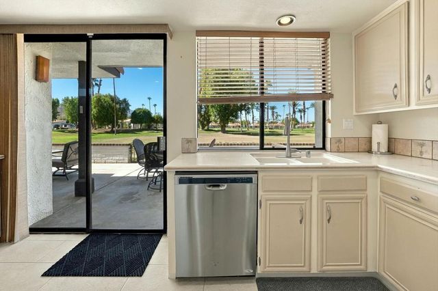 50 Avenida Las Palmas, Rancho Mirage, CA 92270