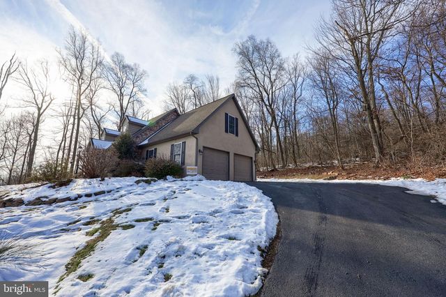 570 MOUNTAIN TOP DR, Denver, PA 17517