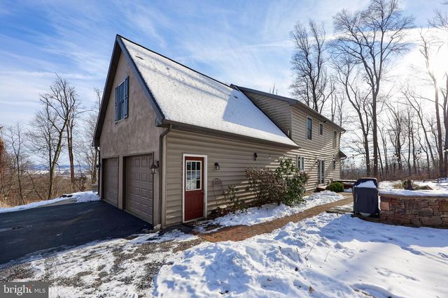 570 MOUNTAIN TOP DR, Denver, PA 17517