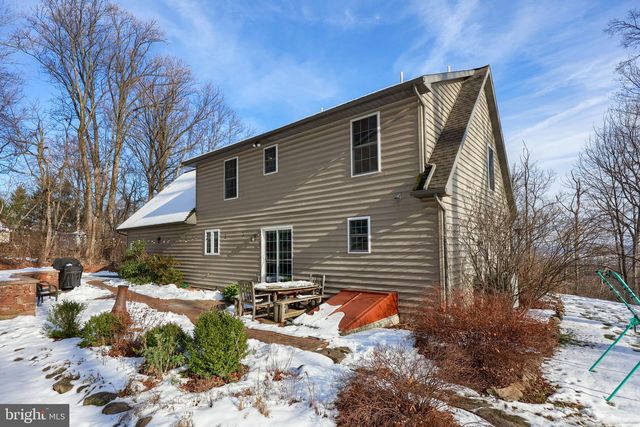 570 MOUNTAIN TOP DR, Denver, PA 17517