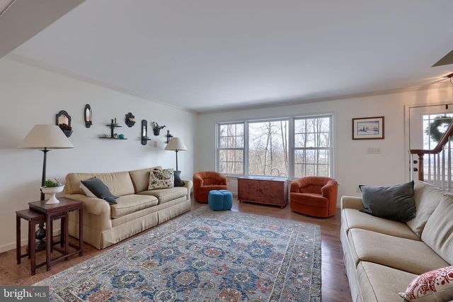 570 MOUNTAIN TOP DR, Denver, PA 17517