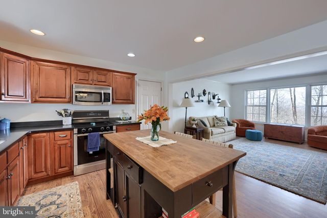 570 MOUNTAIN TOP DR, Denver, PA 17517