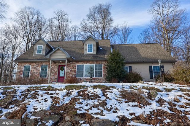 570 MOUNTAIN TOP DR, Denver, PA 17517