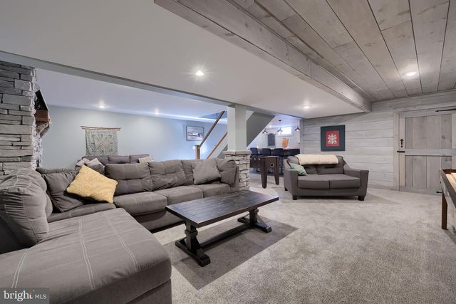 570 MOUNTAIN TOP DR, Denver, PA 17517