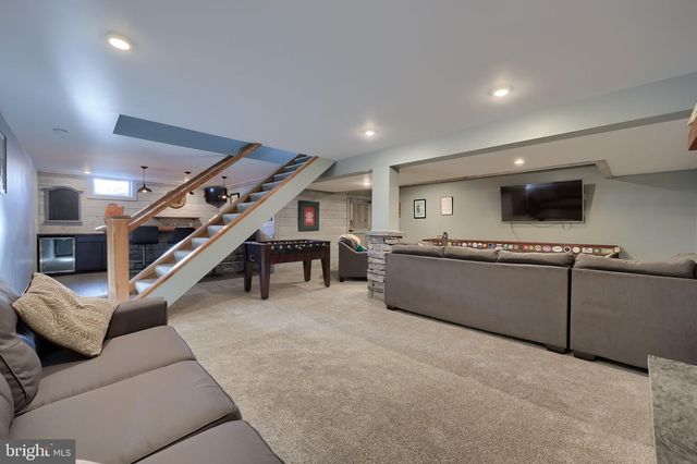 570 MOUNTAIN TOP DR, Denver, PA 17517