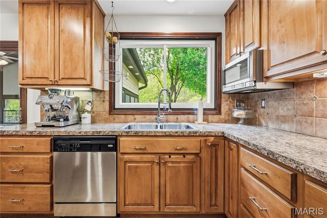 14894 Pheasant Hill Court, Chesterfield, MO 63017