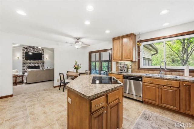 14894 Pheasant Hill Court, Chesterfield, MO 63017