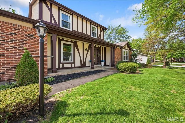 14894 Pheasant Hill Court, Chesterfield, MO 63017