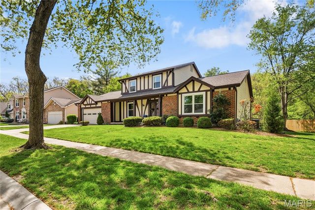 14894 Pheasant Hill Court, Chesterfield, MO 63017
