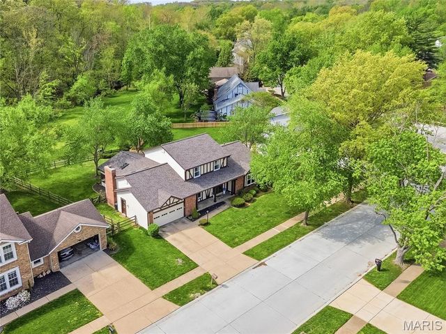 14894 Pheasant Hill Court, Chesterfield, MO 63017