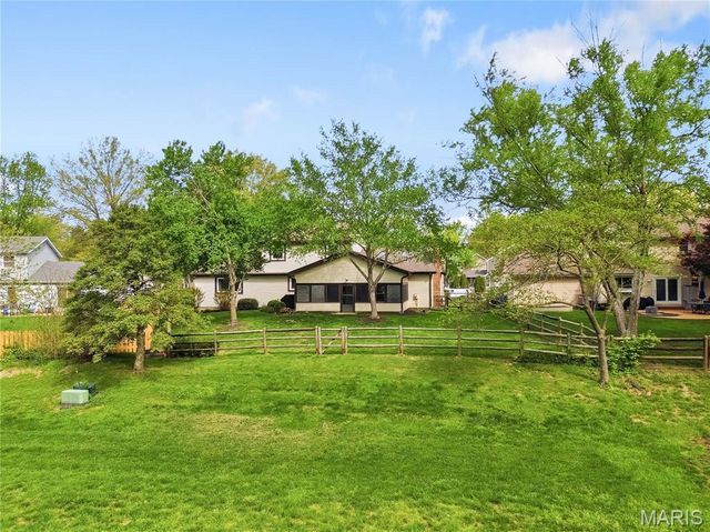 14894 Pheasant Hill Court, Chesterfield, MO 63017