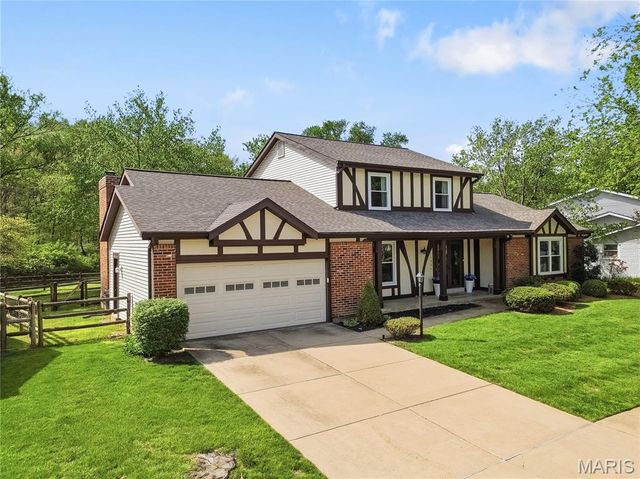 14894 Pheasant Hill Court, Chesterfield, MO 63017