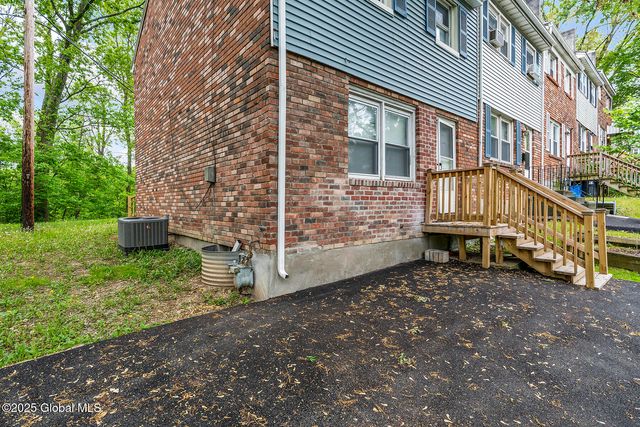 98 Mount Hope Drive, Albany, NY 12202