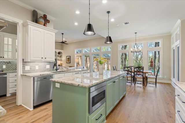 2021 Rockbridge Road, Waco, TX 76657