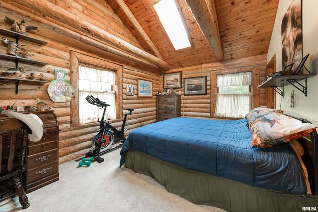 1066 County Road 1150 N Road, Henry, IL 61537