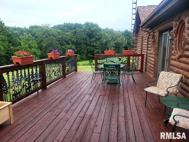 1066 County Road 1150 N Road, Henry, IL 61537