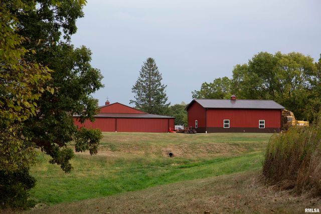 1066 County Road 1150 N Road, Henry, IL 61537