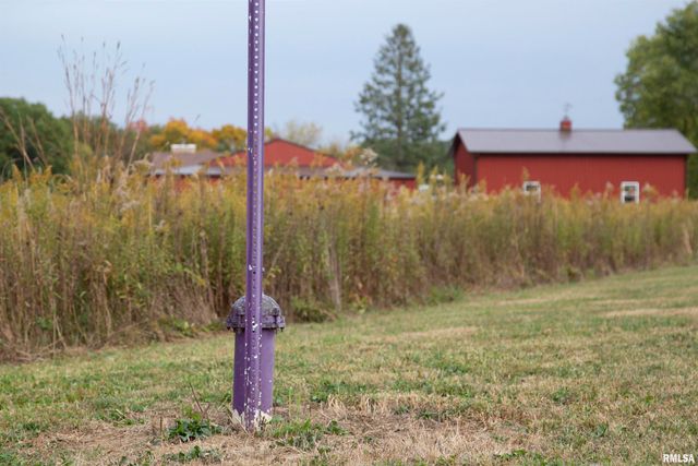 1066 County Road 1150 N Road, Henry, IL 61537