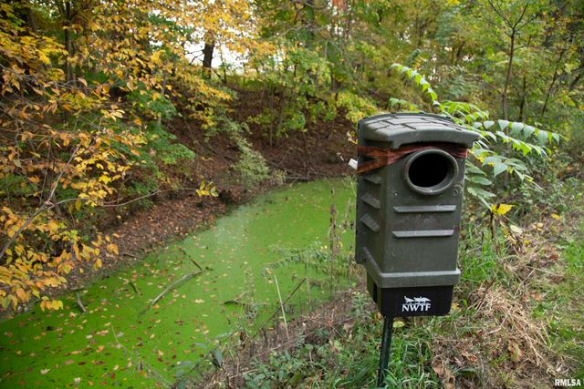 1066 County Road 1150 N Road, Henry, IL 61537