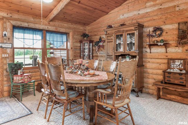 1066 County Road 1150 N Road, Henry, IL 61537