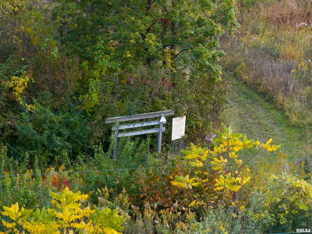 1066 County Road 1150 N Road, Henry, IL 61537