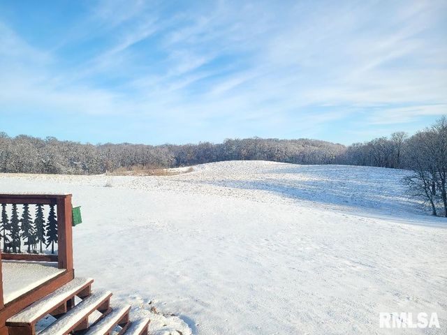 1066 County Road 1150 N Road, Henry, IL 61537