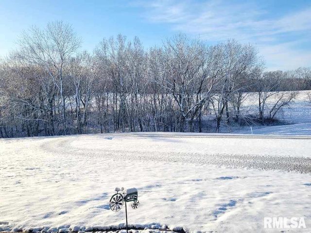 1066 County Road 1150 N Road, Henry, IL 61537