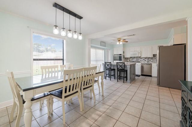 204 Midland Dr, Houma, LA 70360