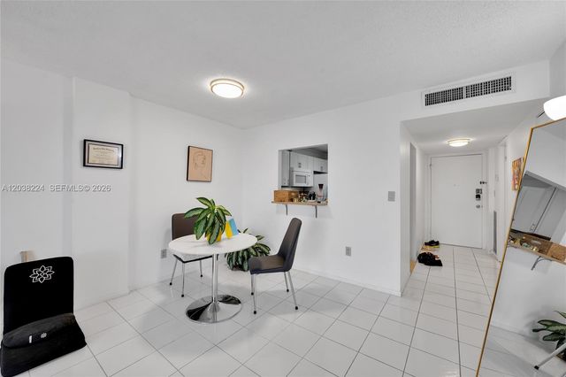 1020 Meridian Ave 715, Miami Beach, FL 33139