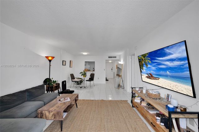 1020 Meridian Ave 715, Miami Beach, FL 33139