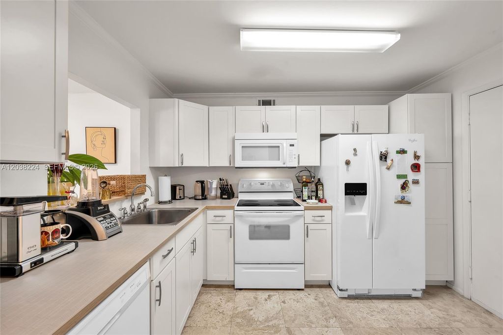 1020 Meridian Ave 715, Miami Beach, FL 33139