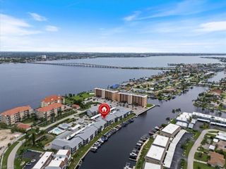 4240 SE 20th PL # 210, Cape Coral, FL 33904