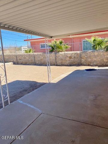 1924 SAINT JOHNS Drive, El Paso, TX 79903